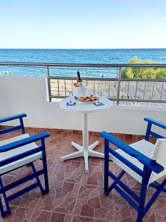 Triton Authentic Cretan Hotel Tsoútsouros Exterior foto